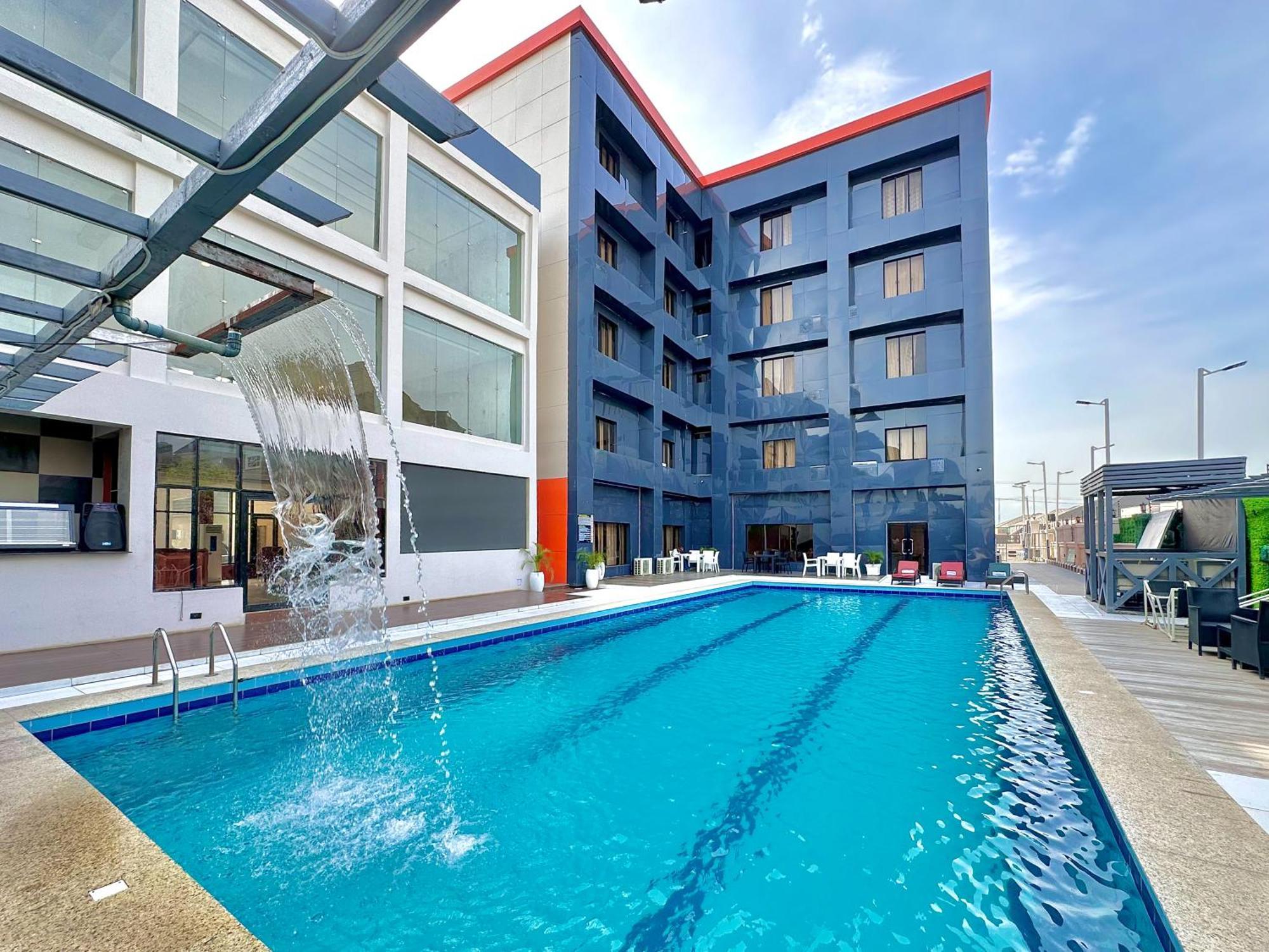Boulevard Owerri Hotel Exterior foto